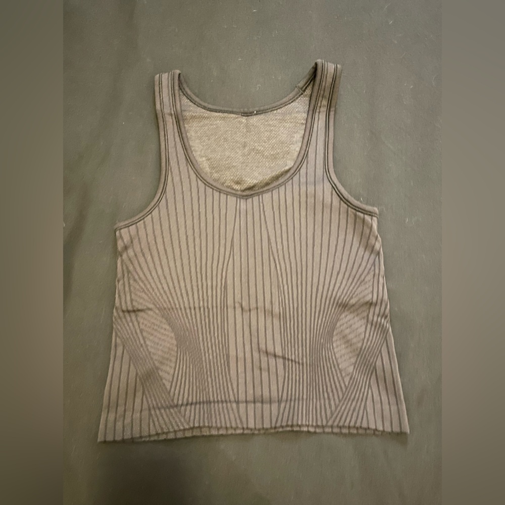 Lululemon Ebb to Street Scoop Neck Tank